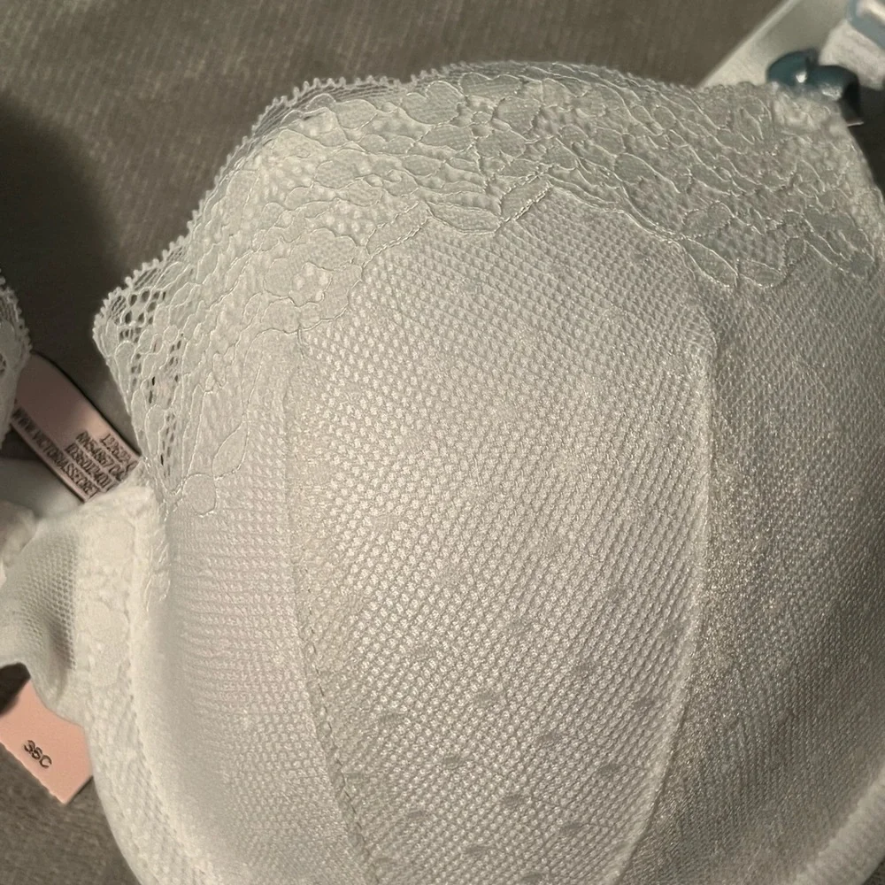 Sold- Victoria Secret Sexy Tee Lightly-Lined Lace Demi Bra - Picture 6 of 11